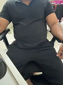 FlirtyxBoy's cam snapshot