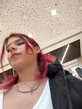 RiriRoseey's cam snapshot