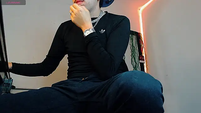 liamty_luxor live sex cam