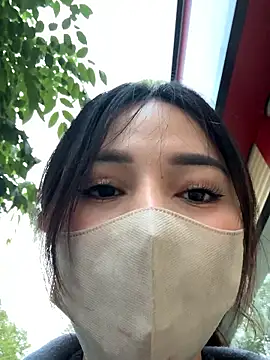 Linh_2004 live sex cam