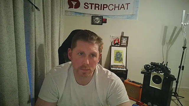 God_Of_ThundeRR live sex cam