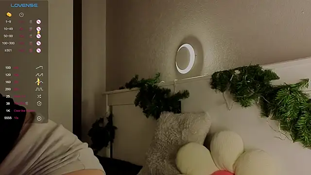 BlushinBloom's cam snapshot