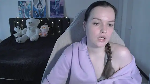 Little_flowers's cam snapshot