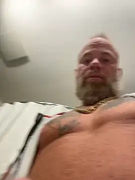 Muscledick40 live sex cam