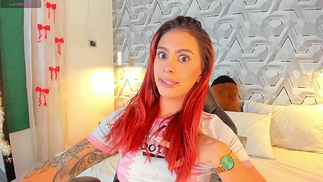 Sophiee_Hill's cam snapshot