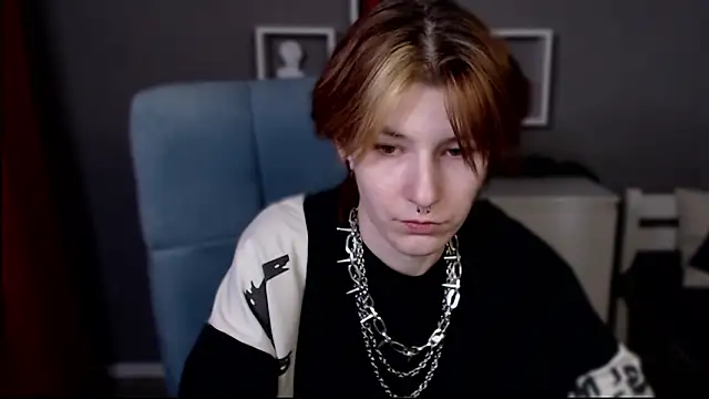 guitarandangell's cam snapshot