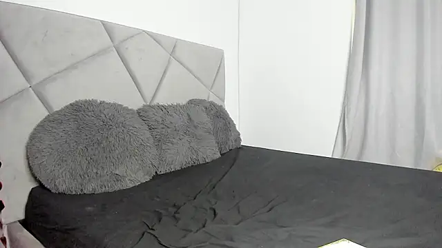 BlueEyesLexy live sex cam