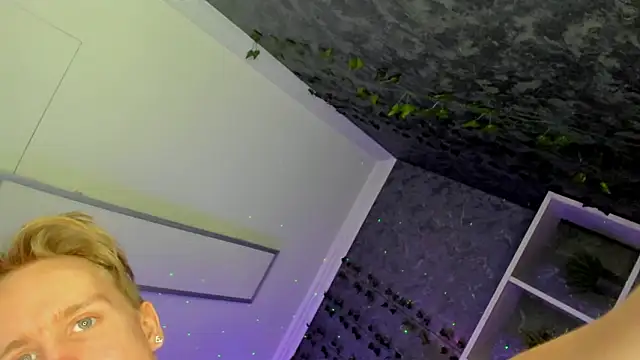 AlexxSweet live sex cam