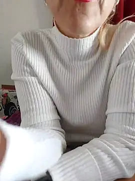 blondyruby live sex cam