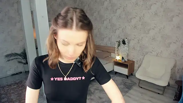 LianneBynon's cam snapshot