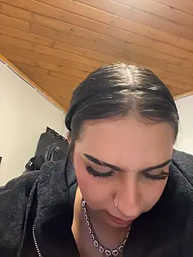 Hilary_pinkk's cam snapshot