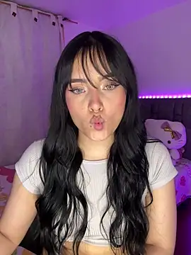 salome_polaniiee's cam snapshot