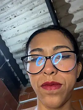 Emma__cumlovee's cam snapshot