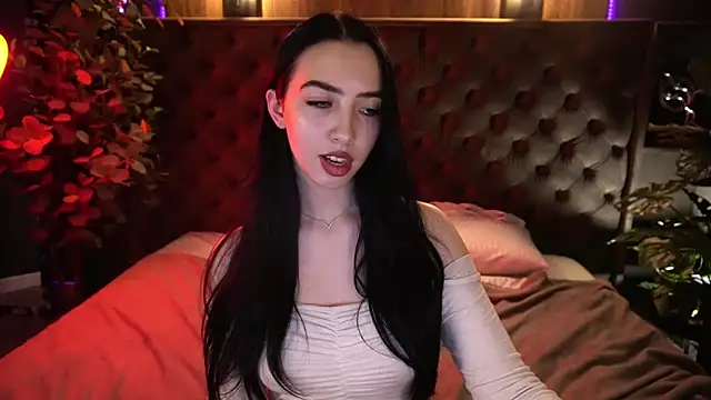 WildKittenX_ live sex cam