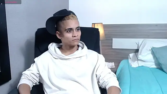 Liiamthompson live sex cam