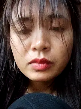 miumiu_sexy2x's cam snapshot