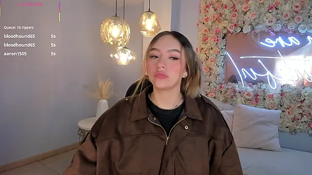 BellaRose_X live sex cam