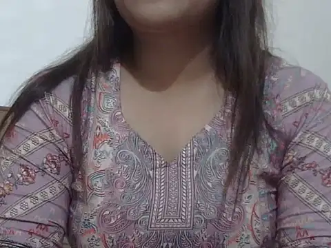 shekira99 live sex cam