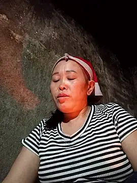 dakota-kis's cam snapshot