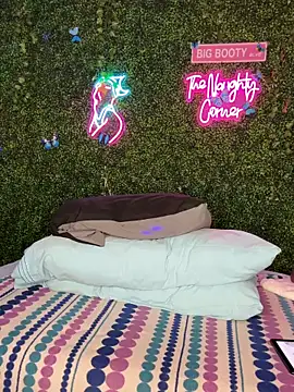 RenaThickAss's cam snapshot