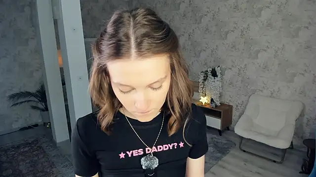 LianneBynon's cam snapshot