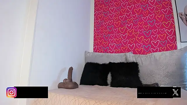 Lilygomezz live sex cam