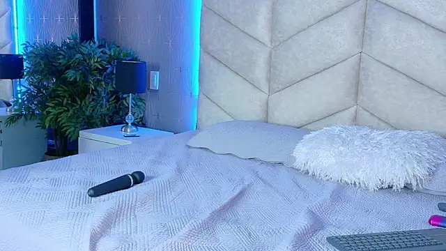 samiradoll's cam snapshot