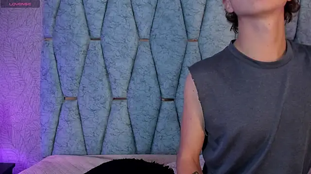 Genesis_And_Jack_'s cam snapshot