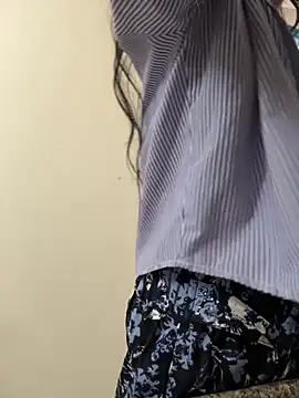 Modelbigbobs's cam snapshot