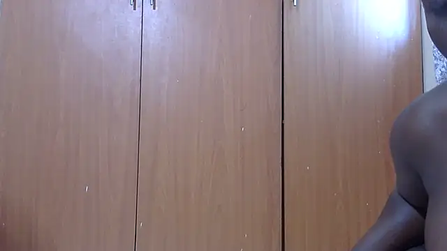 SHYNNYBLAQASS's cam snapshot