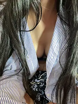 Modelbigbobs's cam snapshot