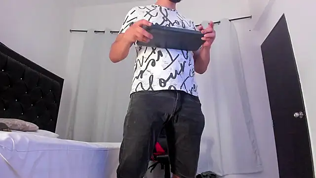 LucasBeaumont's cam snapshot