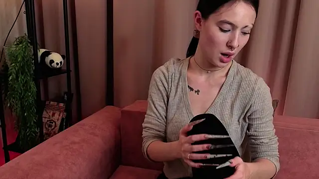 RafaelaKubasik's cam snapshot