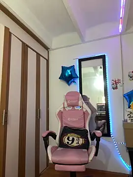 aimee_fordd's cam snapshot