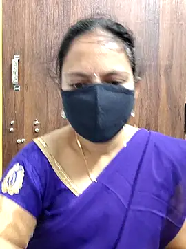 Queen-Neha's cam snapshot