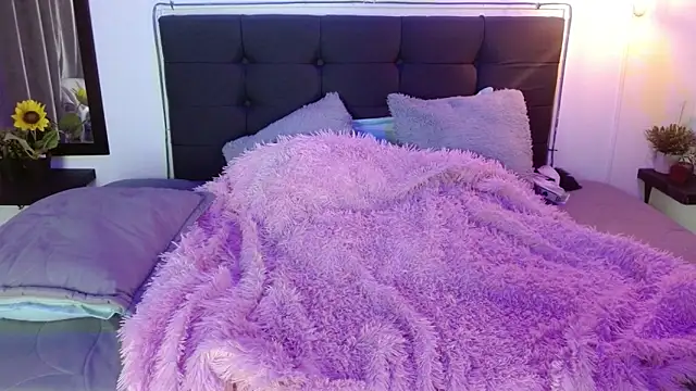 Keyla01_'s cam snapshot