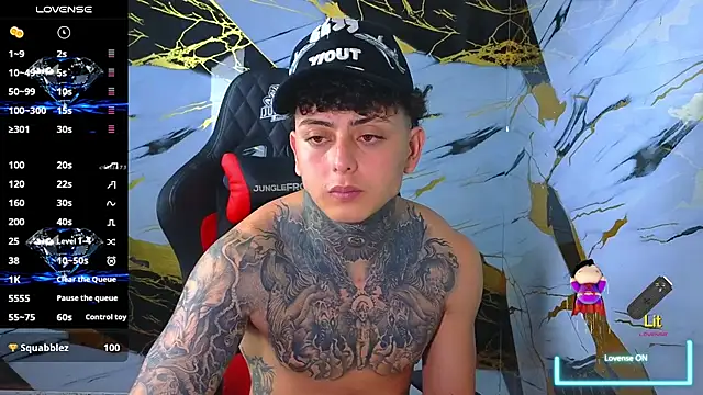 Kevin22_222 live sex cam