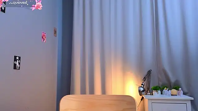 LorettaGladman live sex cam