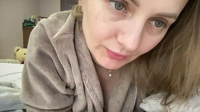 Viola_sweet live sex cam