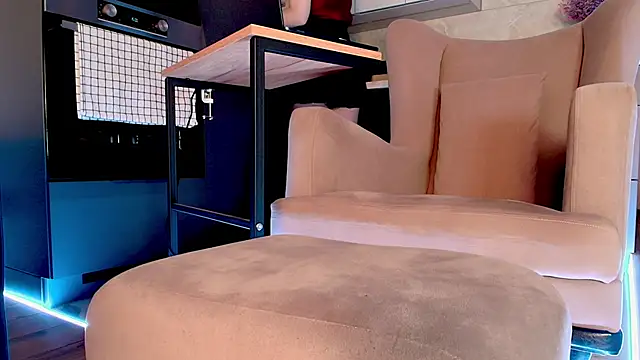 Yourfreebird's cam snapshot