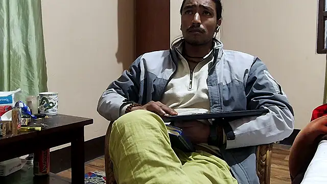 Gre3k_god's cam snapshot