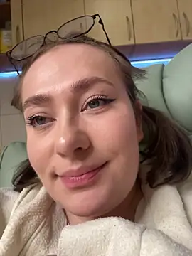 RussianBetty's cam snapshot