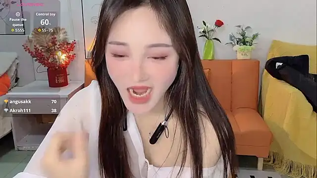 Lisa-295188's cam snapshot