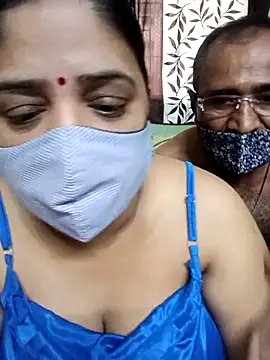 HoneyHush's cam snapshot