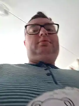 Javier_bear live sex cam