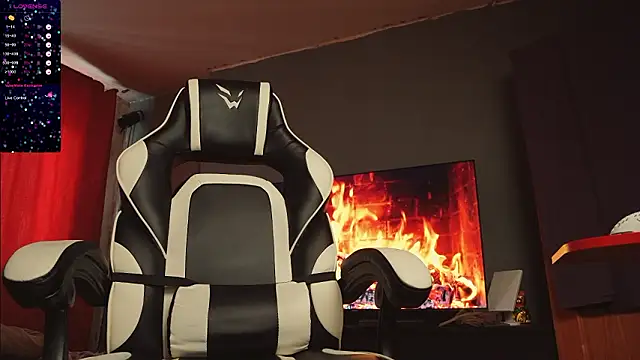 LuckyAlexx's cam snapshot