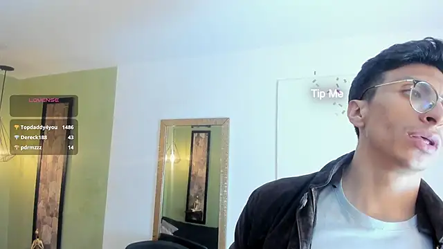 ApoloCruz live sex cam