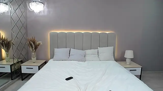 LeilaLow's cam snapshot