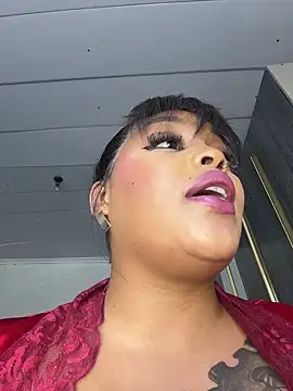 Iam-Sharifa live sex cam