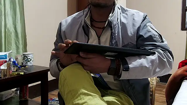 Gre3k_god's cam snapshot